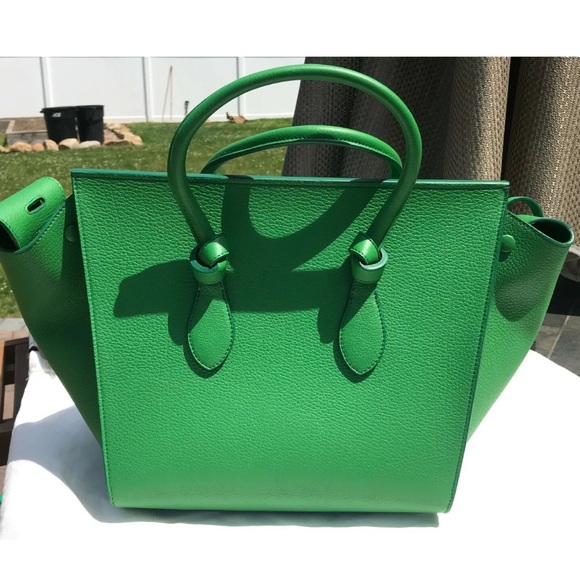 Authentic Green Celine Phantom Tote 100% Calfskin - Picture 3 of 8